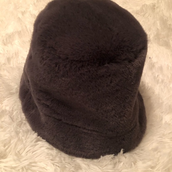 Adrienne Landau faux Fur Bucket Hat Onyx main image 7